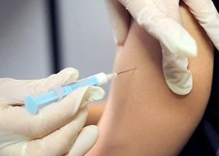 توسيع الفئة المستهدفة باللقاح لما فوق 25 سنة