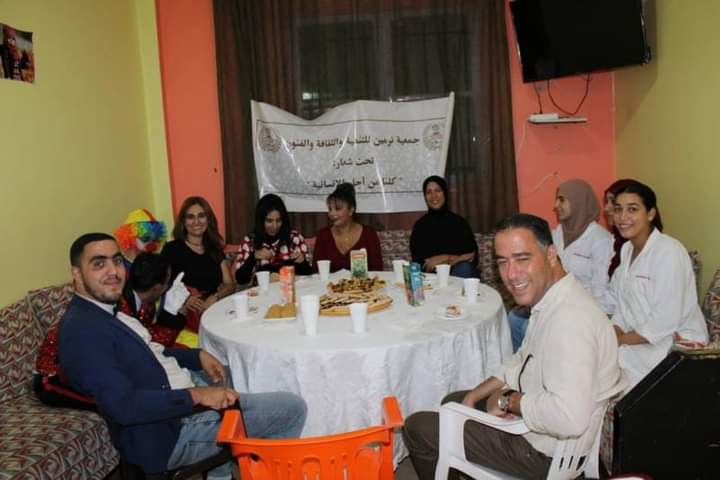 قسم الأطفال بالمستشفى الإقليمي الحسني بالناظور يستقبل مبادرة جمعية نرمين للتنمية والثقافة والفنون