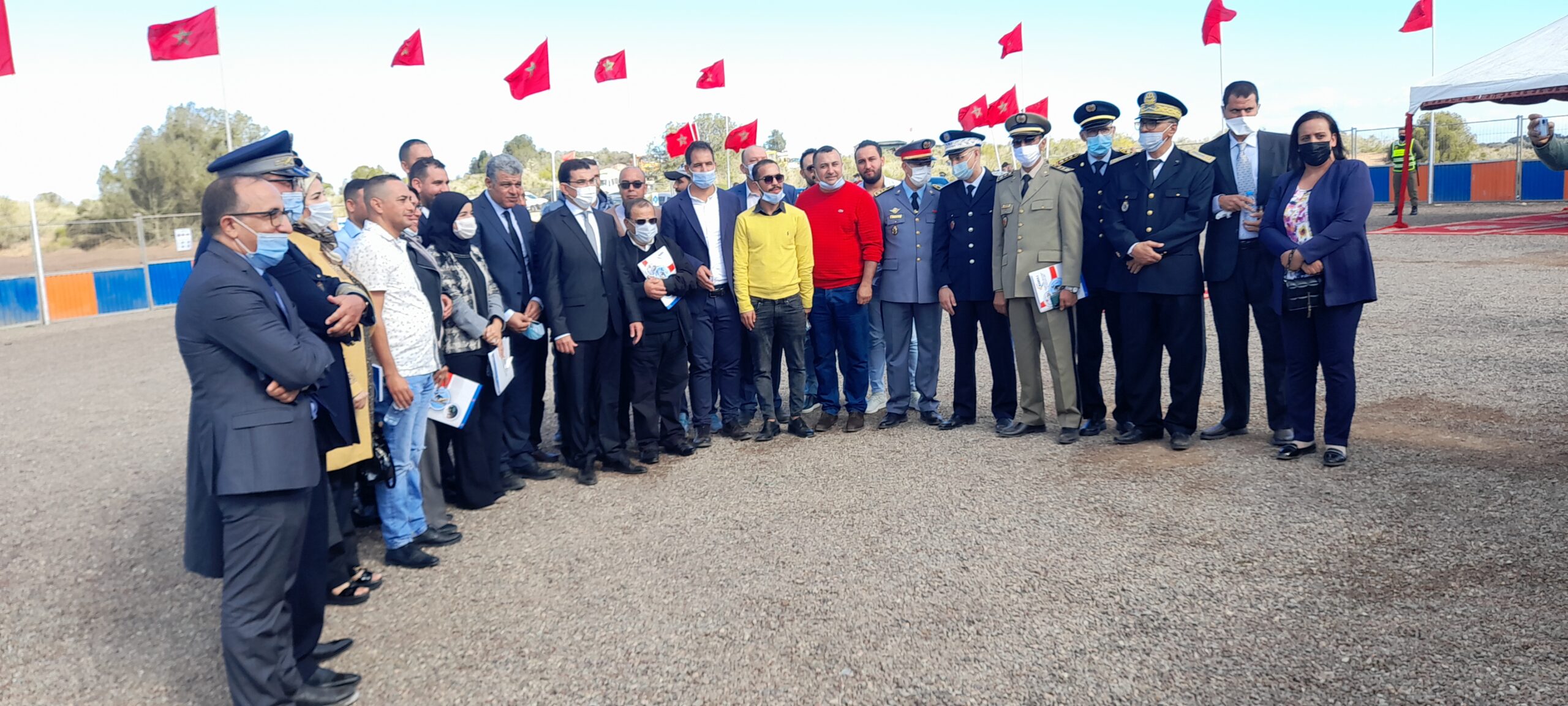 عامل إقليم الجديدة يعطي انطلاقة مشاريع تنموية بازمور: الانارة العمومية لمقطع بالطريق الوطنية من مدارة ازمور الأولى في اتجاه مدخل الطريق السيار ومشروع إنشاء واستغلال محطة معالجة المياه العادمة