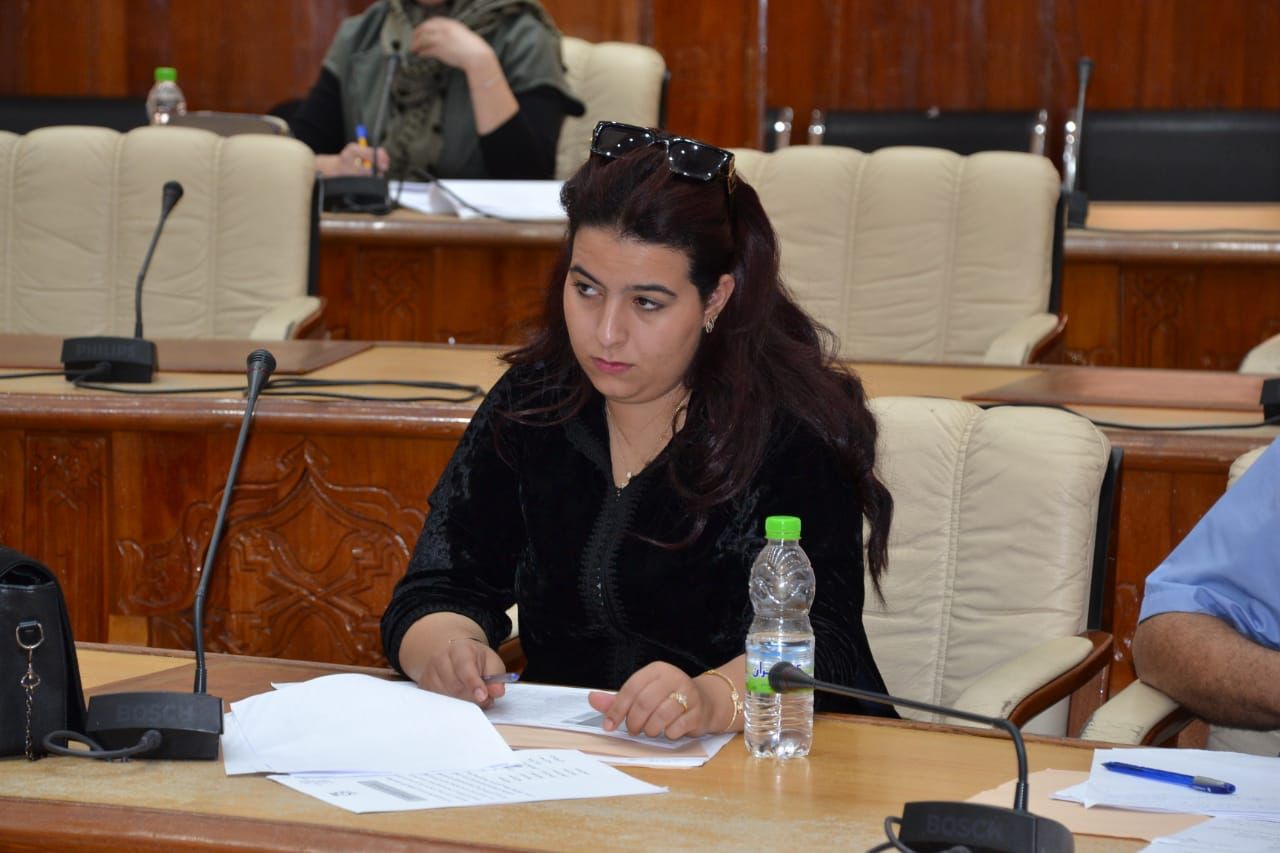 سلوى بولحية المستشارة بمجلس مقاطعة جليز تتعرض للتشويش !؟؟