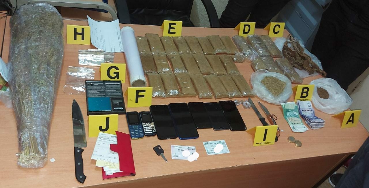 أمن وجدة يوقف تلاثيني متلبسا بترويج المخدرات