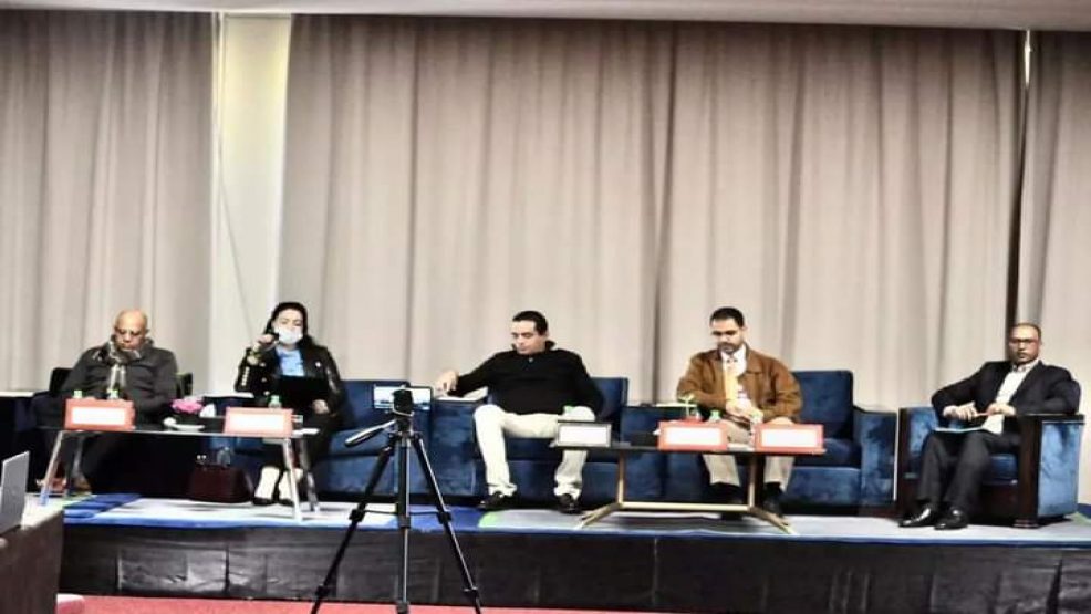 رئيس مجلس مقاطعة جليز مراكش يلقي كلمة ترحيبية في  ندوة تناقش السياسة الوطنية للهجرة واللجوء