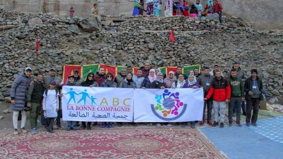 قافلة تظامنية للصحبة الصالحة لفائدة دوار وندمنسن انسا تيزيرت اقليم الحوز