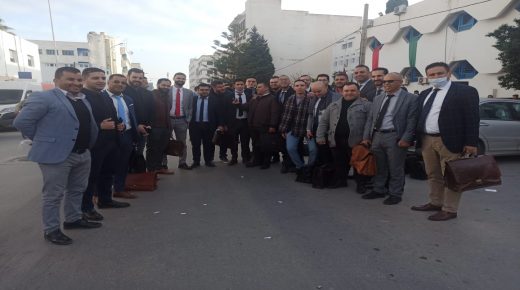 موظفون محامون مرتفقون ومواطنون ضد اجبارية جواز التلقيح للولوج الى المحاكم