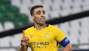 حمد الله يشترط 400 مليون للانضمام إلى الرجاء