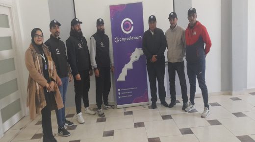 شركة capsulecom  في مبادرة توزيع اقمصة رياضية على عدائي dhj لالعاب القوى بالجديدة