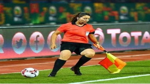 حكمتان مغربيتان لأول مرة بكأس إفريقيا لكرة القدم