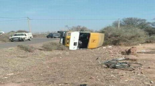 إنقلاب سيارة للنقل المدرسي ضواحي أكادير يرسل ستة تلاميذ للمستشفى