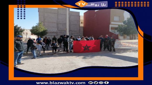 احتجاجات ساكنة سيدي امعافة بوجدة ضد مشروع مدرسة خصوصية
