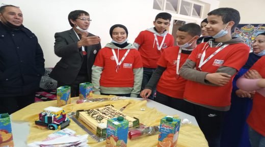 الجديدة : الاحتفاء بتلاميذ  اعدادية المجاهد العياشي المتوجين في المسابقة الجهوية للروبوتيك