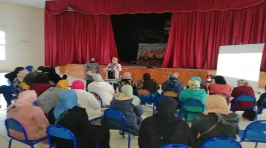 الكشفية الحسنية بالناظور تحتفل باليوم العالمي للمرأة بقافلة طبية