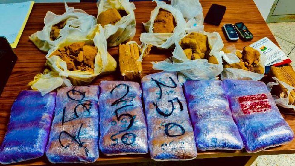 أمن بني مكادة بطنجة يلقي القبض على احد المتورطين في حيازة وترويج المخدرات وحجز12 كلغ منها