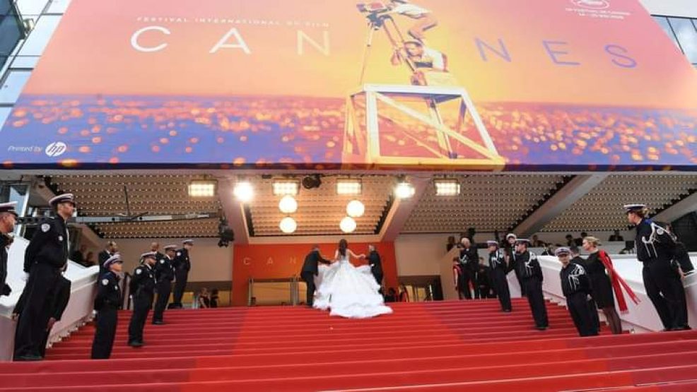 مهرجان كان: الفيلم المغربي “أزرق القفطان” يفوز بجائزة النقد الدولي