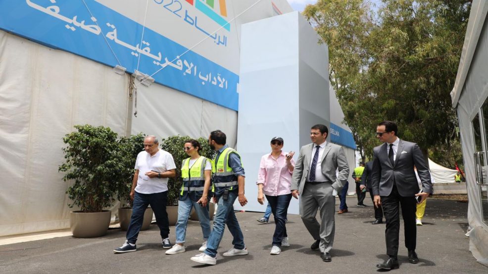 على بعد أربعة أيام من انطلاقته…بنسعيد يتفقد موقع المعرض الدولي للنشر والكتاب