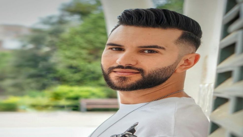 ” زيد العزيزي” فنان مغربي : ” …الإنتاجات ديالي كنهديها للمغاربة والجالية “