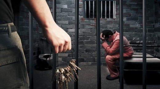 اغتصاب تلميذات يلقي بأستاذ بالدارالبيضاء وراء القضبان