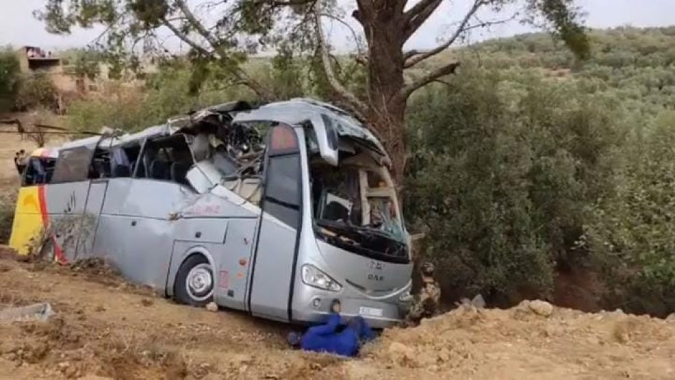 30 مصاب في إنقلاب حافلة للركاب فجر اليوم بزاوية الشيخ بمنعرج خطير