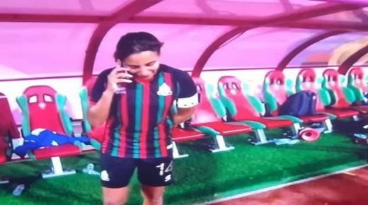 جلالة الملك يهنئ في اتصال هاتفي نادي الجيش الملكي بالتتويج