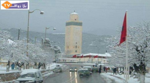 أمطار قوية و تساقطات ثلجية بعدد من مناطق المملكة