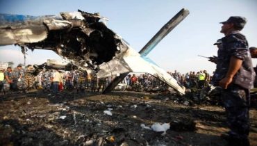 النيبال : تحطم طائرة على مثنها 72 راكبا