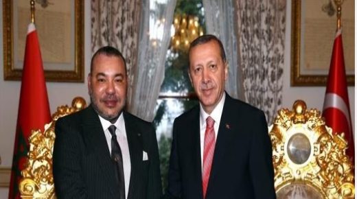 الملك محمد السادس يعزي أردوغان في ضحايا الزلزال ويؤكد وقوف المغرب مع تركيا