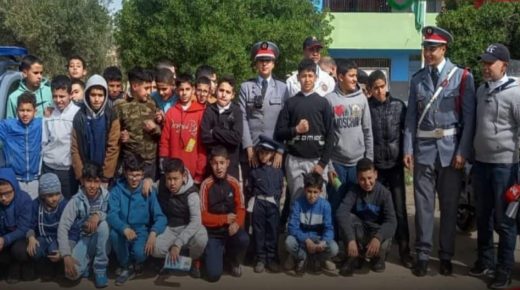 سيدي حجاج : مدرسة اولاد امراح المركزية تحتفل باليوم الوطني للسلامة الطرقية