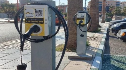 تشغيل محطة مجانية لشحن السيارات الكهربائية ببركان