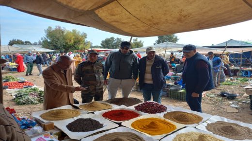 حملات مراقبة الأسعار مستمرة بالأسواق الاسبوعية بإقليم الخميسات