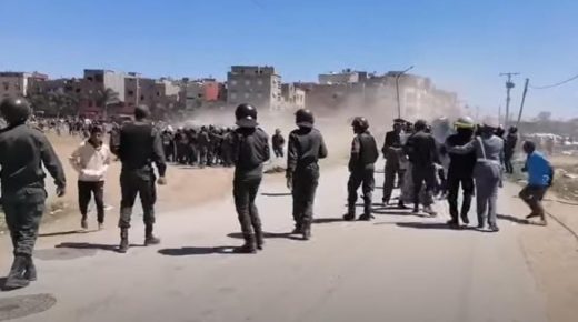 الصخيرات : اندلاع إشتباكات بين ساكنة حي صفيحي والقوات العمومية