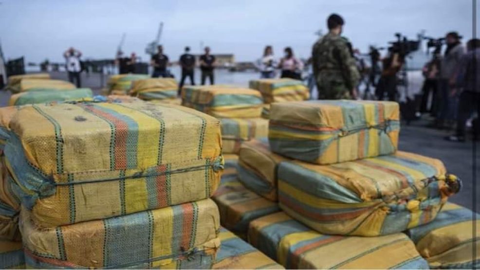 الشرطة الإسبانية تحبط تهريب طنّين من مخدر الشيرا