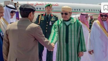 الرباط….الامير مولاي رشيد يحل بجدة لثمثيل الملك محمد السادس في القمة العربية السعودية