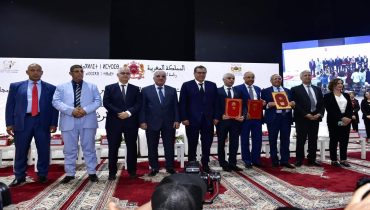رئيس الحكومة يشرف على مراسيم التوقيع على اتفاقيات شراكة لبناء وتجهيز كلية الطب و الصيدلة و المستشفى الجامعي بالرشيدية