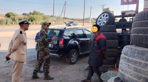 قائد قيادة السوالم الطريفية يقود لجنة لتحرير الملك العمومي ونظافة الشريط الساحلي