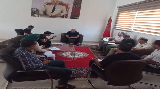 رئاسة المجلس الجماعي لسيدي سليمان تعقد لقاءا تواصليا مع ممثلي الودادية السكنية بحي الخير “الشطر  1و2”