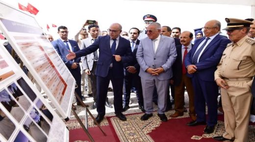 والي جهة درعة تافيلالت يشرف على تدشين مقطع طرقي