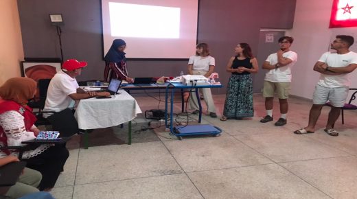 مشرع بلقصيري: دورة تكوينية في الإسعافات الأولية مستوى منقذ, وورشة تحسيسية لحماية الفم والأسنان بفضاء تفتح الشباب