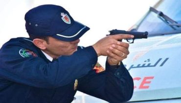 تيزنيت .. موظف شرطة يستخدم سلاحه الوظيفي لتوقيف جانح عرض سلامة المواطنين للخطر