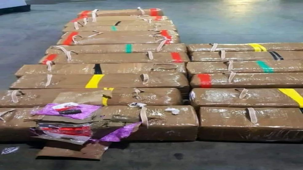 ميناء طنجة المتوسط..إجهاض محاولة تهريب طن و430 كيلوغرام من المخدرات في عملية مشتركة بين الأمن الوطني والجمارك