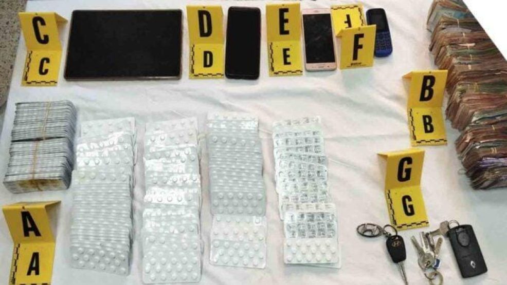 تنسيق أمني محكم بين الشرطة القضائية والمخابرات بطنجة.. يوقف ثلاث أشخاص متورطين في حيازة وترويج القرقوبي بطنجة