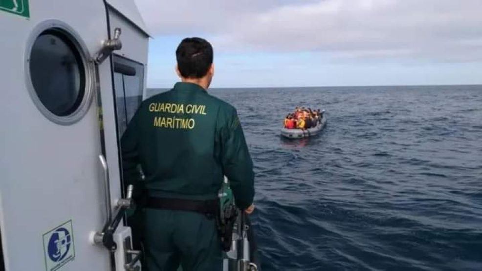 البحرية الإسبانية تعترض قاربا على متنه 8 مهاجرين أبحروا من الحسيمة