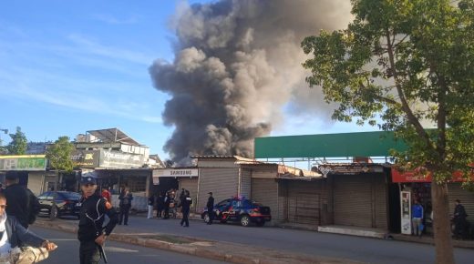 الدار البيضاء.. حريـ.ـق مهول في جوطية درب غلف