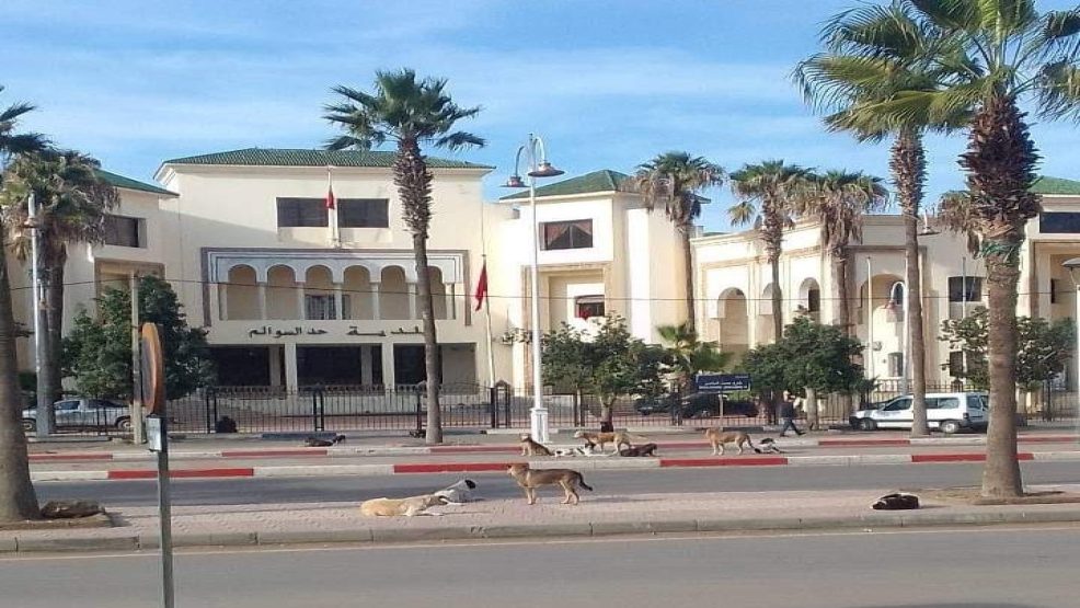 حد السوالم..المجلس الجماعي يهتم بتكديس الثروة ويضرب مطالب الساكنة عرض الحائط