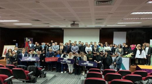 النسخة الأولى من “هاكاثون” ريادة الاعمال  بالكلية المتعددة التخصصات سيدي بنور – منصة لرواد الأعمال الشباب