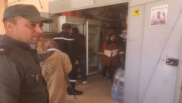 بوذنيب إقليم الراشيدية لجنة لمراقبة الأسعار تقوم بجولة على محلات المدينة