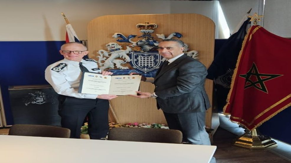 لقاء عمل بين المدير العام للأمن الوطني ولمراقبة التراب الوطني عبد اللطيف حموشي مع مسؤولين امنيين بريطانيين