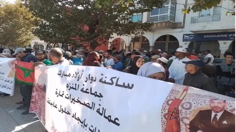 الصخيرات تمارة ..سكان دوار ولاد مبارك بجماعة المنزه يرفضون الشقق ويطالبون بسكن مقابل سكن