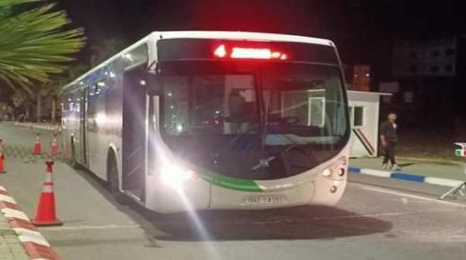 مختل عقلي يرهب مستعملي حافلات النقل الحضري الرابطة بين مدينتي أزمور والجديدة