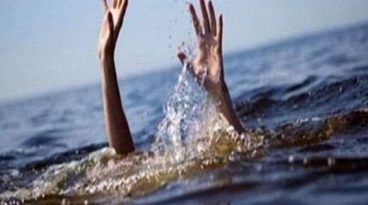 مياه شاطىء سيدي رحال تلفظ جثة غريق شاب