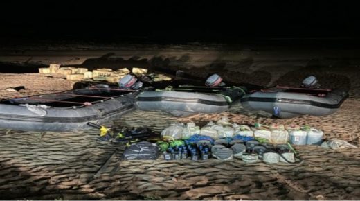 تنسيق بين الشرطة و”الديستي” يحبط عملية تهريب دولي لما مجموعه 18 طنا و 243 كيلوغراما بسيدي رحال الشاطئ