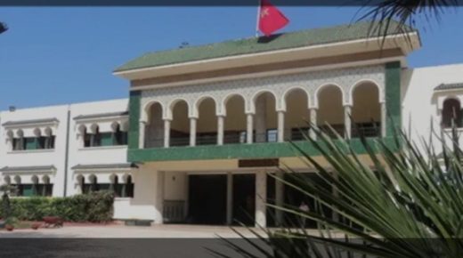 الجديدة..دفتر تحملات صفقة نظافة مدينة الجديدة بلغة موليير يربك الأعضاء خلال جلسة مناقشته